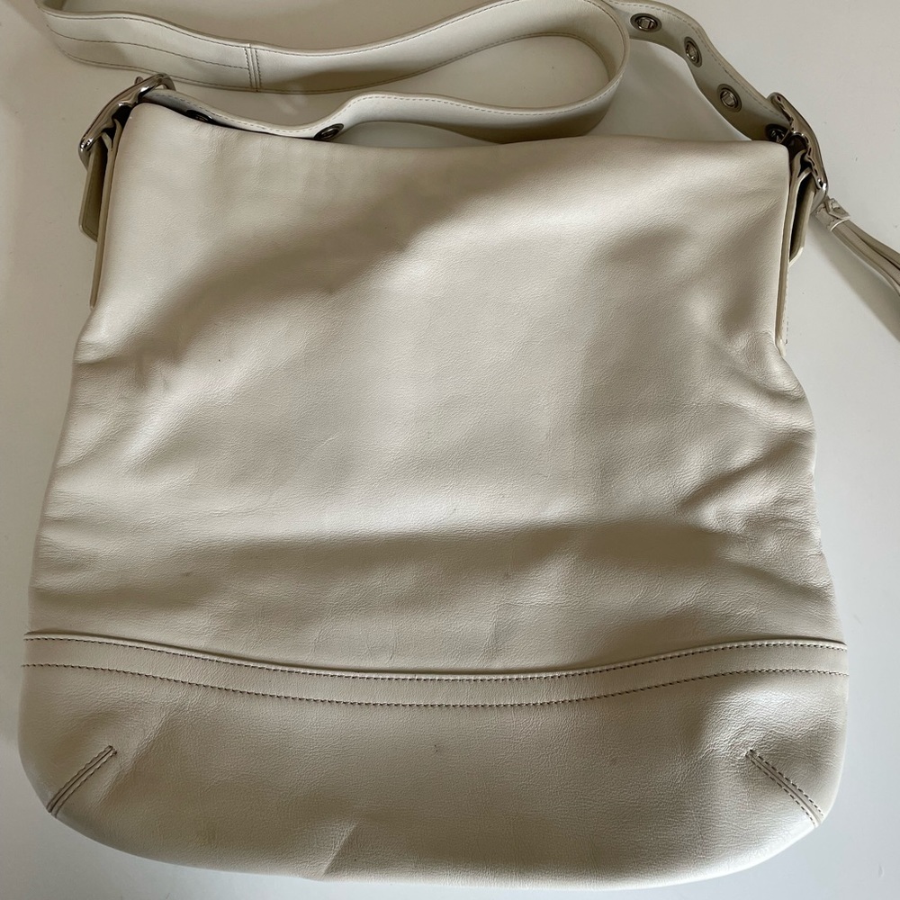Coach Bag - Picture 2 of 4